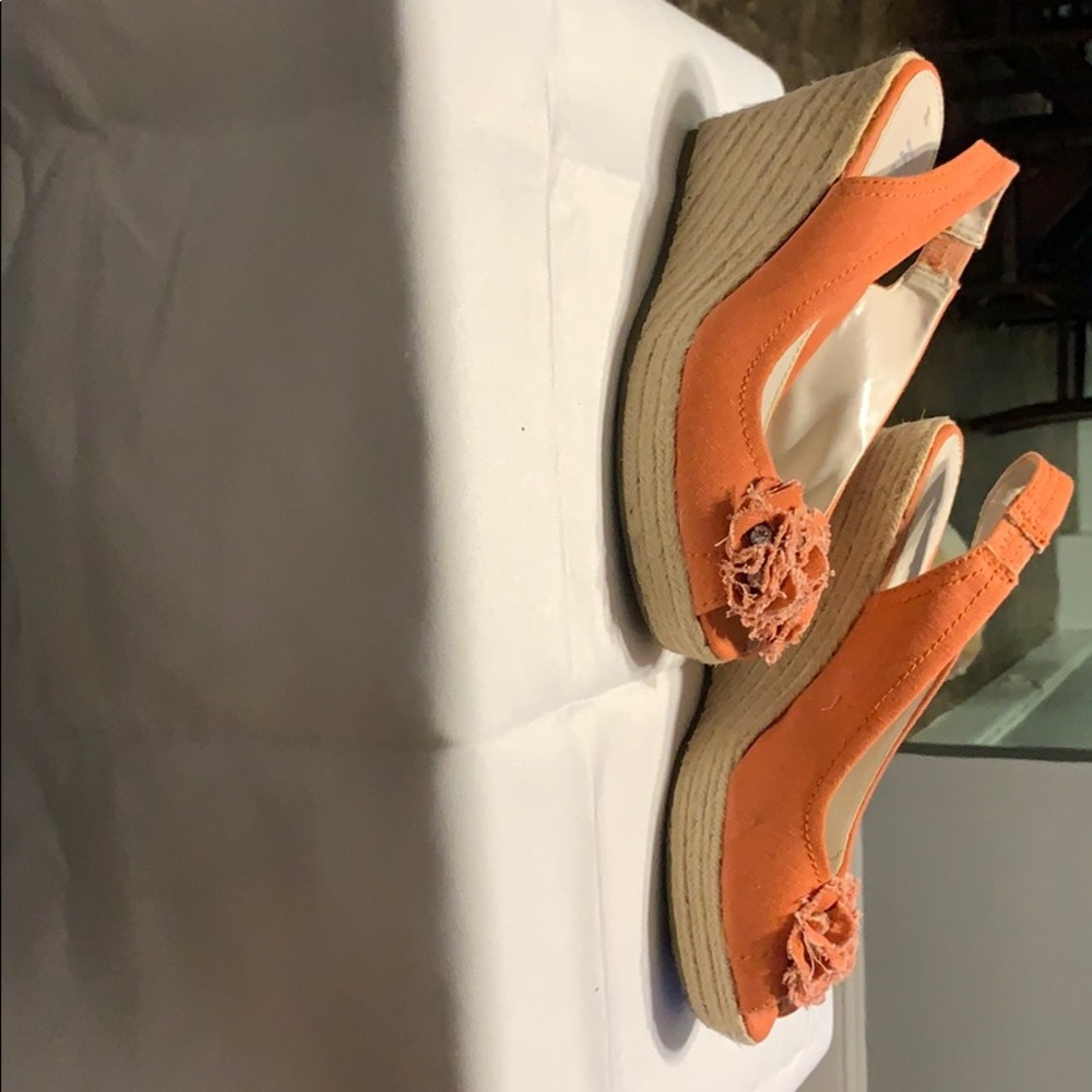Sandals - Picture 2 of 4